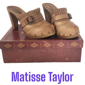 Matisse Taylor high heel clogs shoes. Size 10